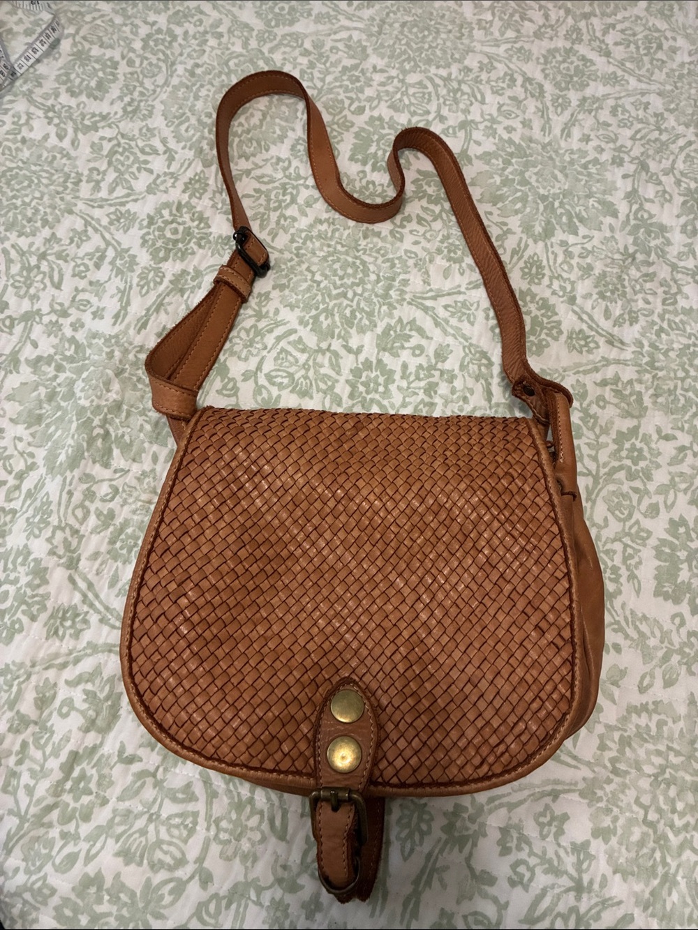 Woven Saddle Crossbody Bag in Tan